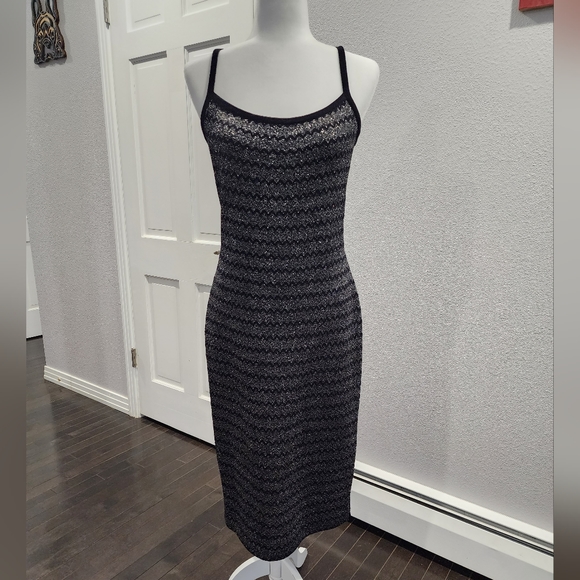 St John Black & Silver Dress suit sz 8 - Picture 3 of 11